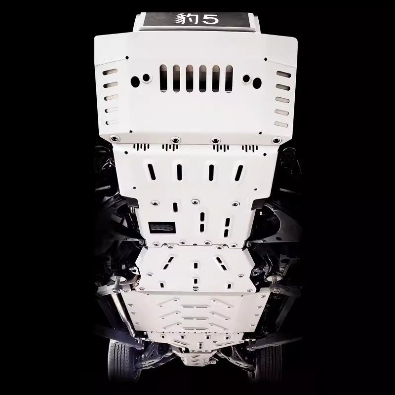 Non destructive installation of 7 8mm thick aluminum alloy protective plates on the chassis